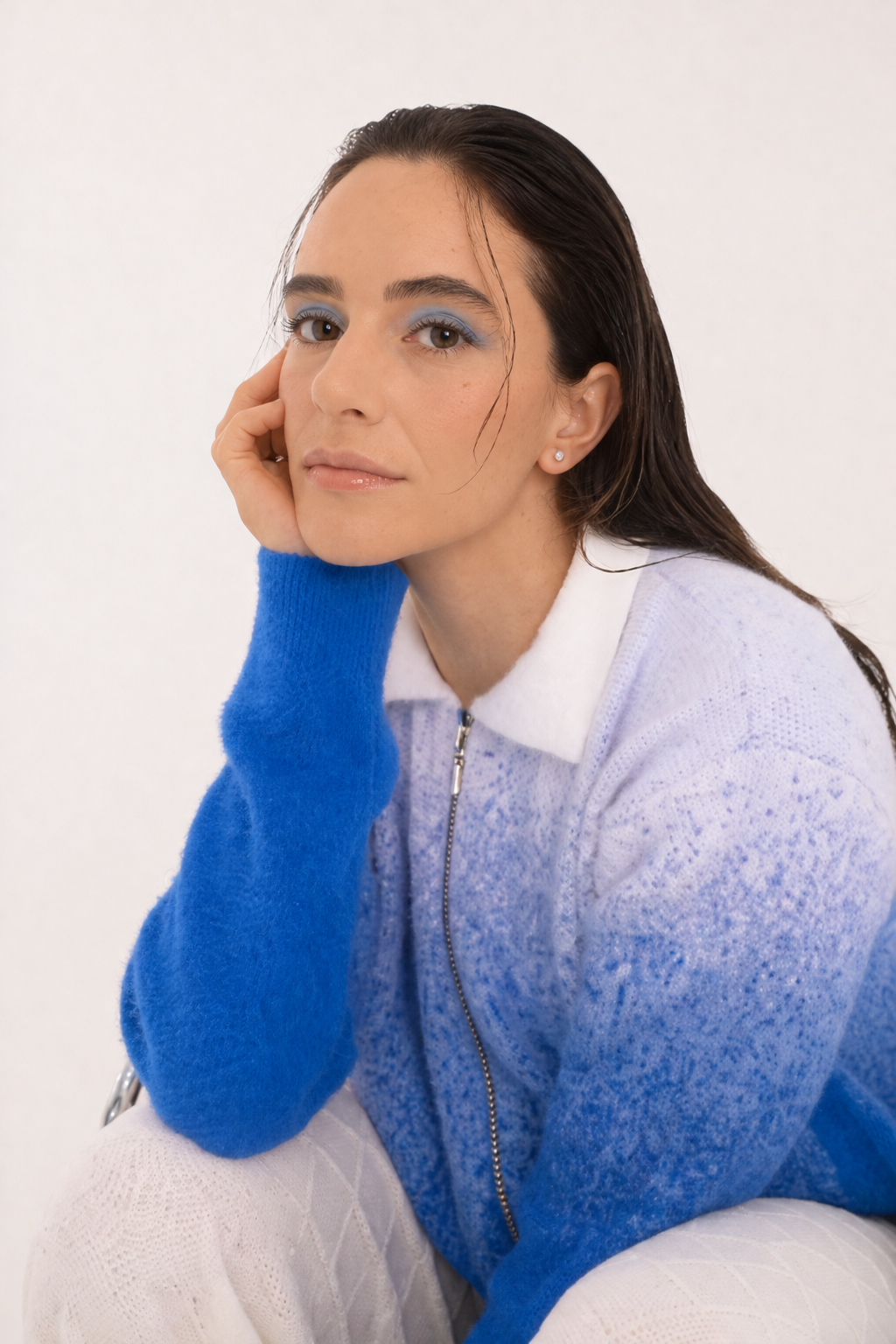 BREATH HOLD BLUE CARDI