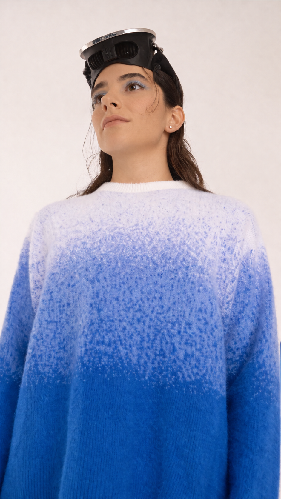 BREATH HOLD BLUE CREWNECK